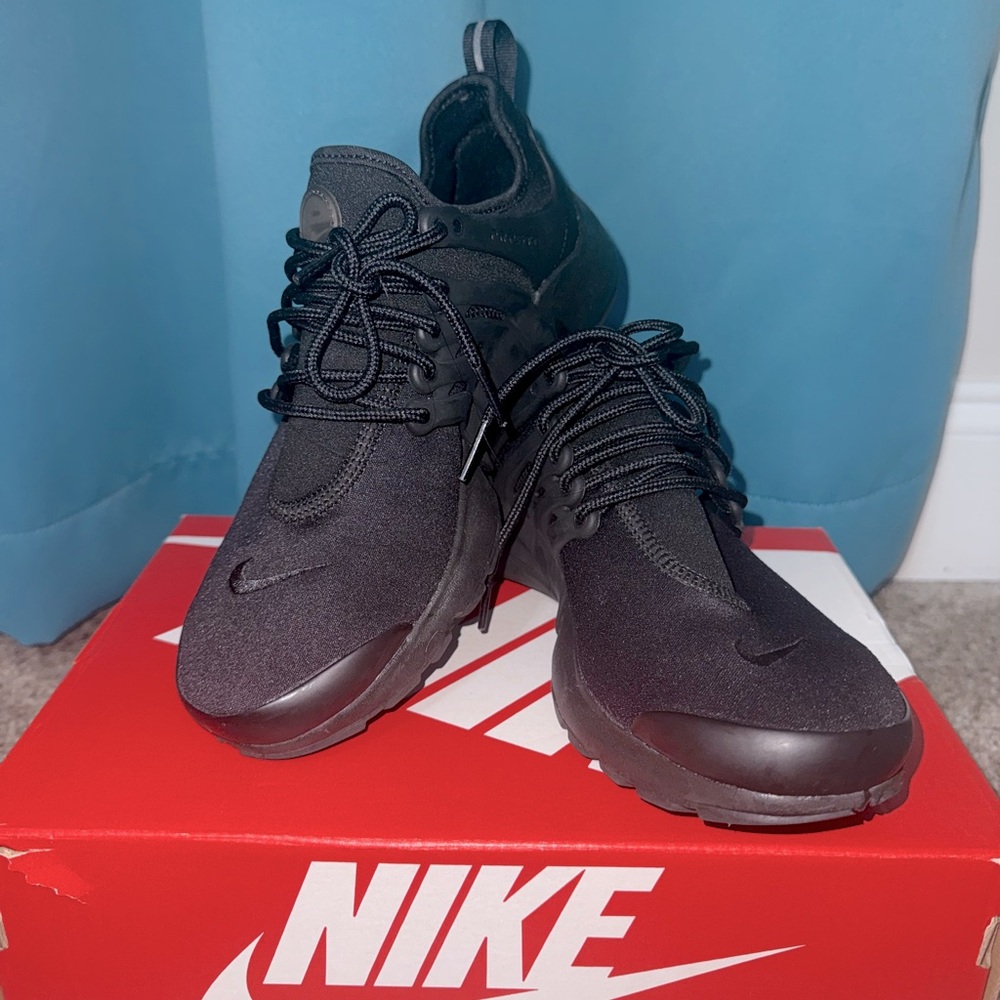 Nike air presto triple black wmns 7